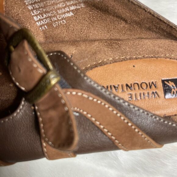 White Mountain brown leather clogs with 2”heels adjustable strap size 8.… - Picture 6 of 7